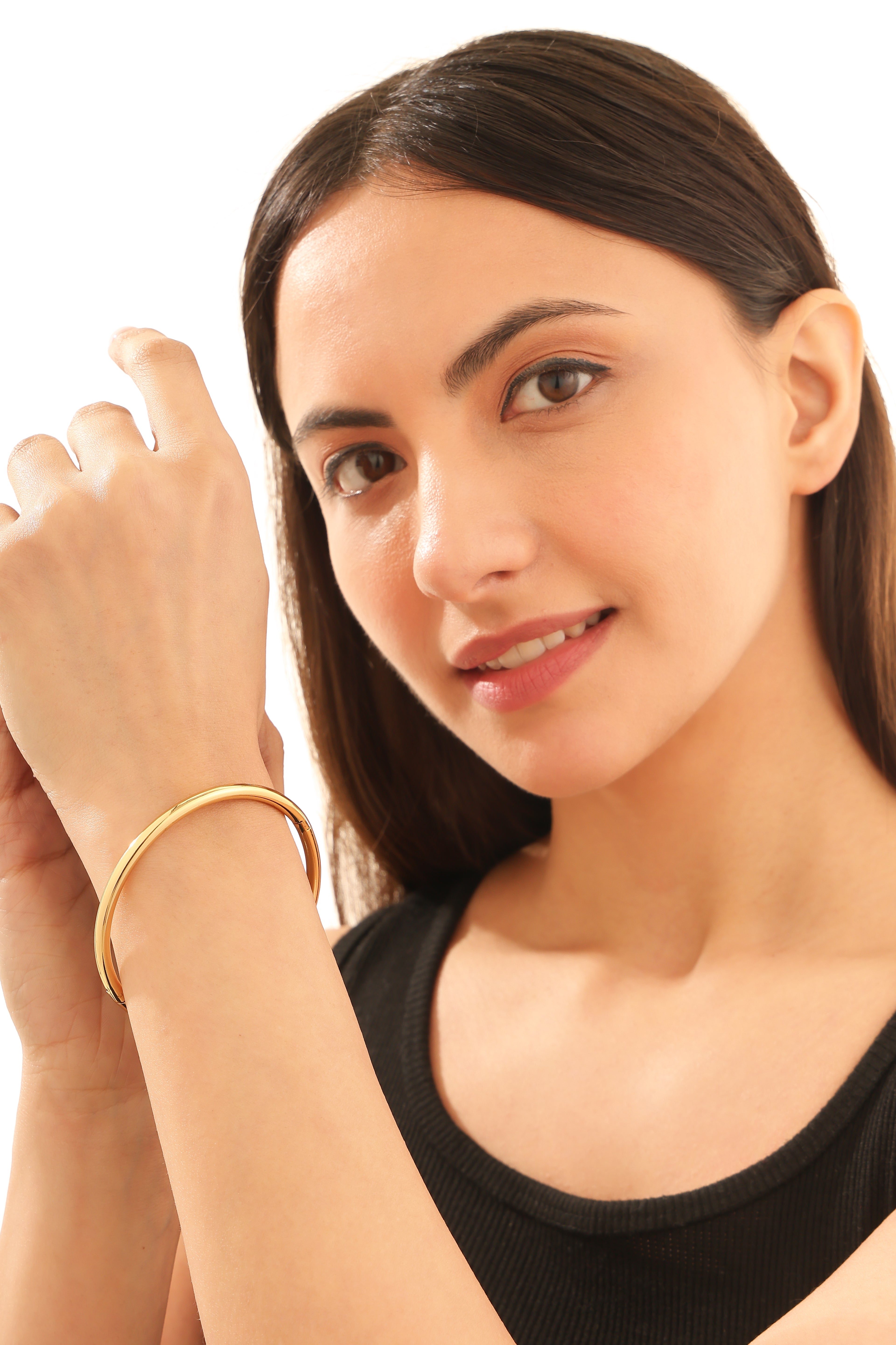 Aura Classic Gold Bangle