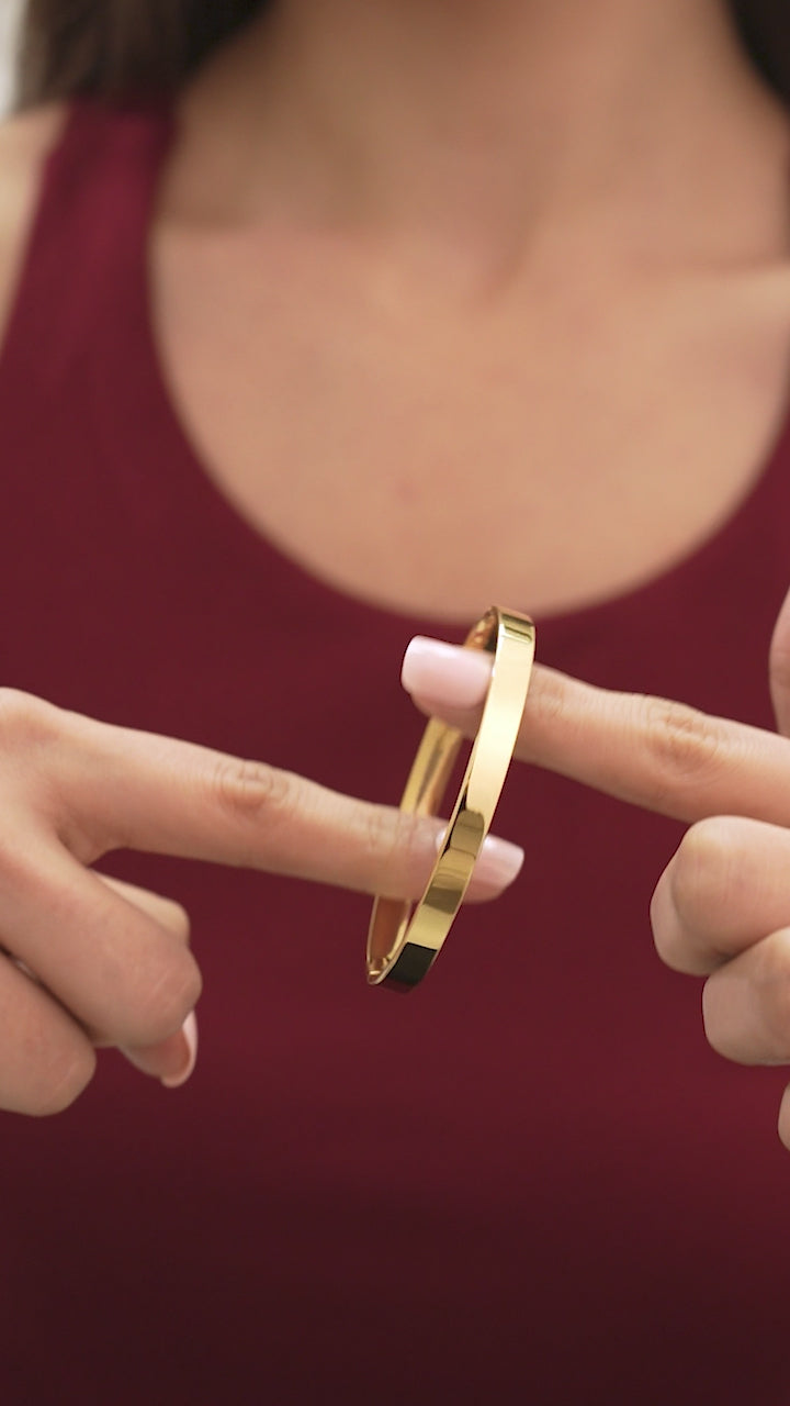 Luna Sleek Gold Bracelet