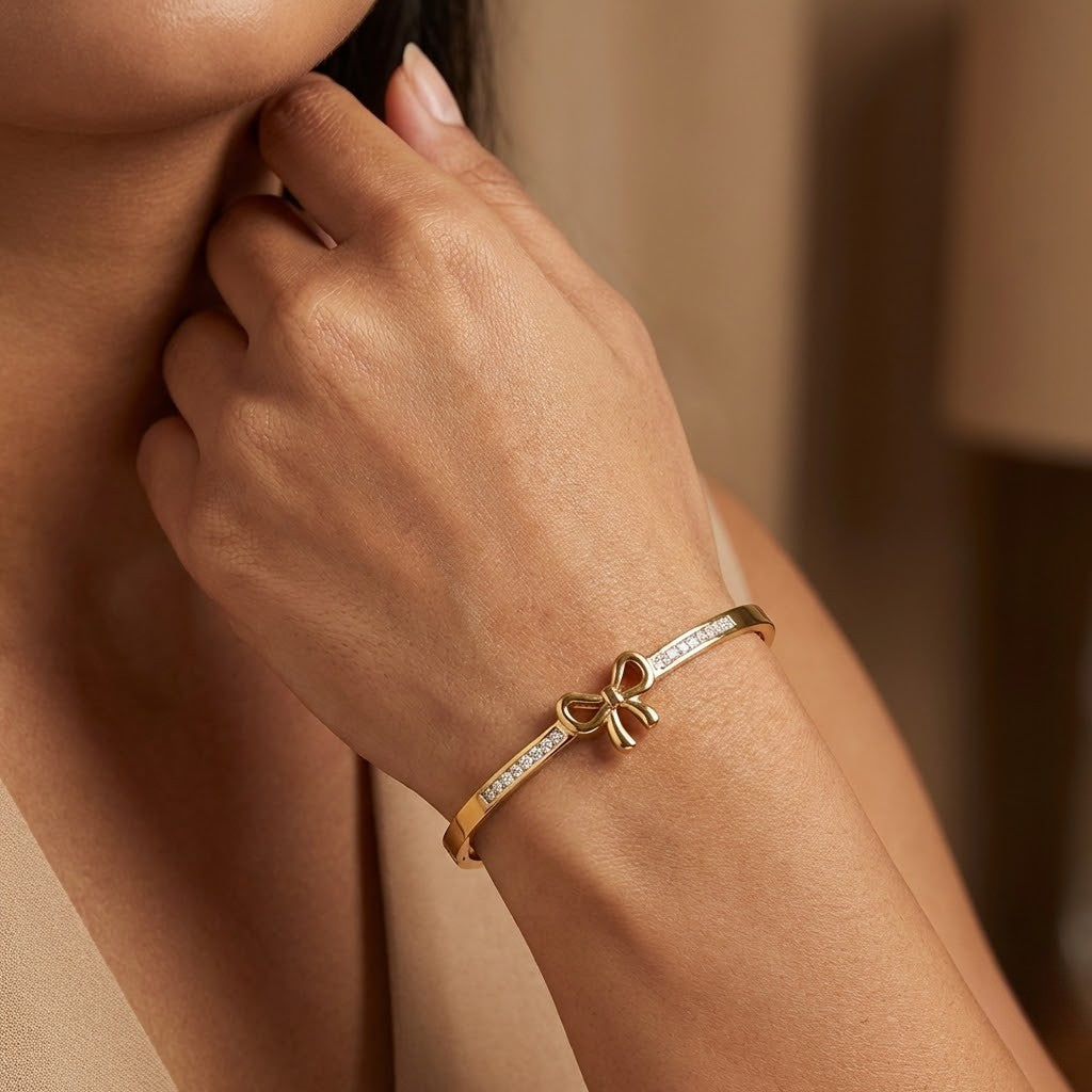 Golden Bow Elegance Bracelet